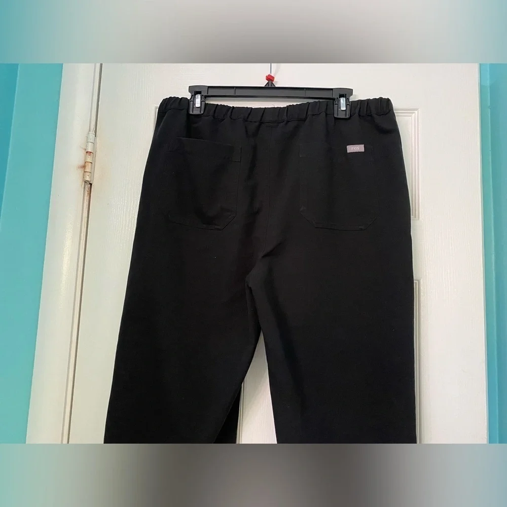FIGS Pisco Basic Scrub Pants for Men Size Large FM4500‎